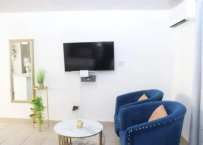 Optimum Stay Self Catering Twin Room