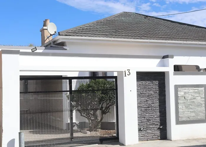 Optimum Stay Self Catering Twin Room